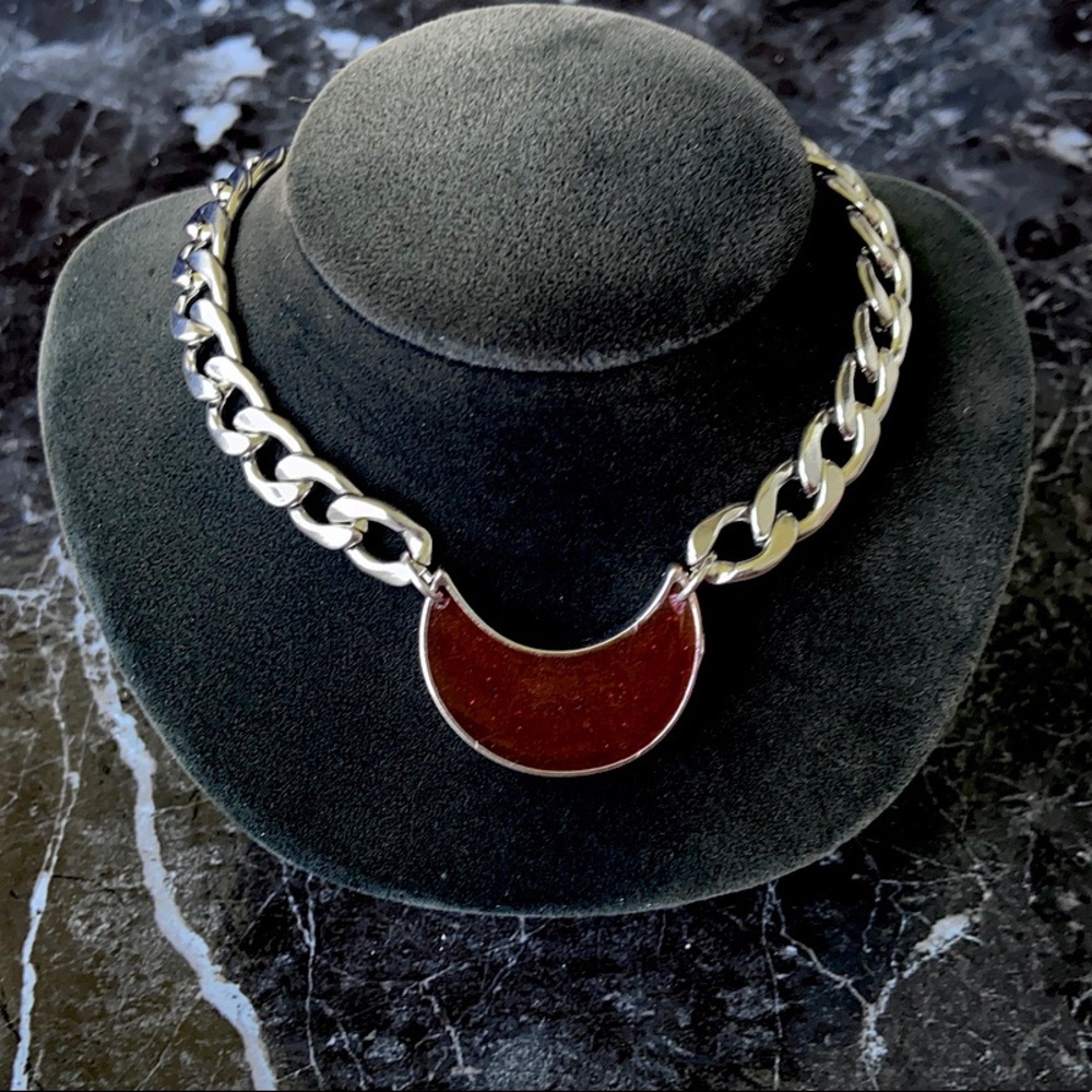 Red resin crecent moon thick steel goth choker - Picture 8 of 15